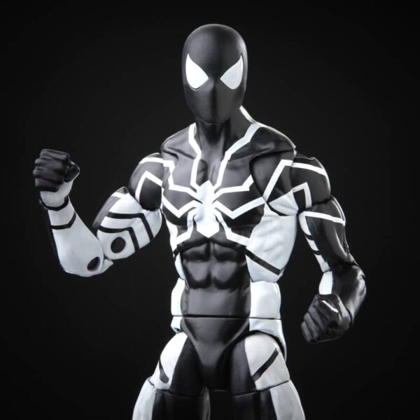 Marvel Legends Future Foundation Spider Man Stealth Suit 3